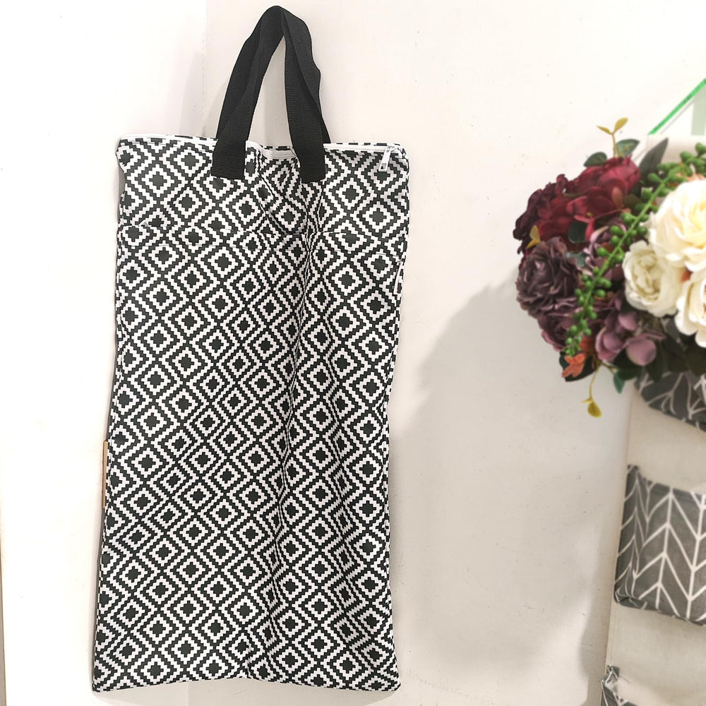 Mama Koala 28x16-inch capacity holds cloth diapers or laundry between washes.