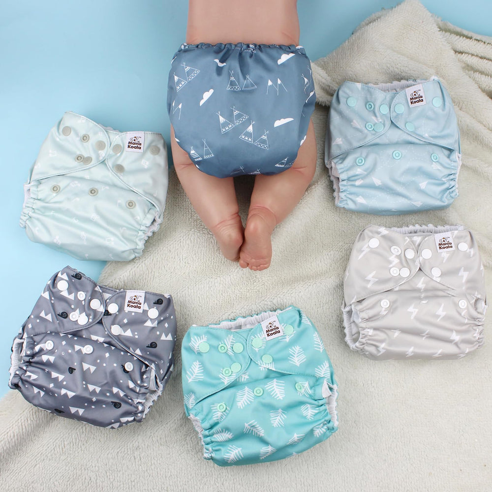 Mama Koala 3.0 hip snaps stabilize the diaper for movement