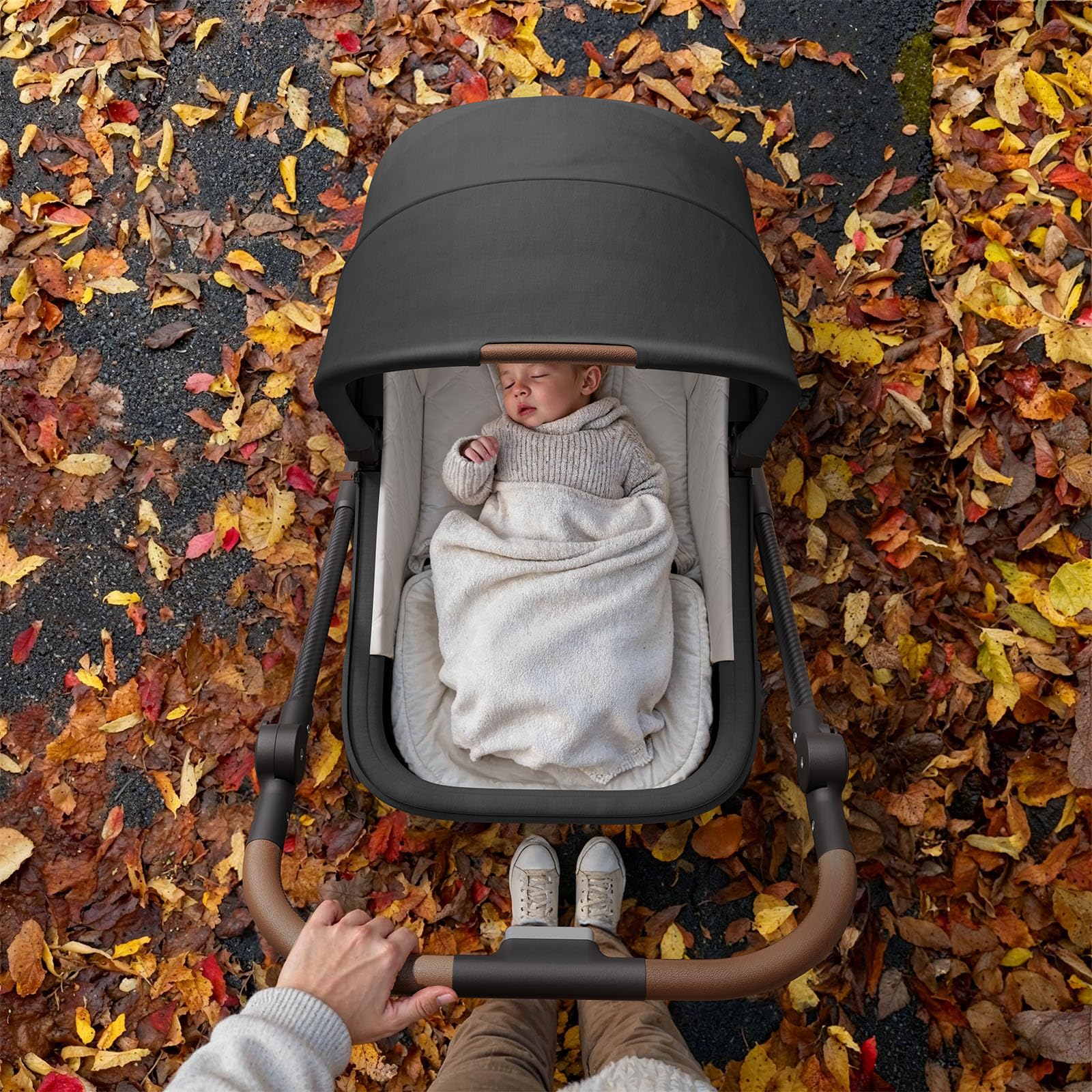 MAMAZING Air Lux car seat adapter compatibility expands travel options.