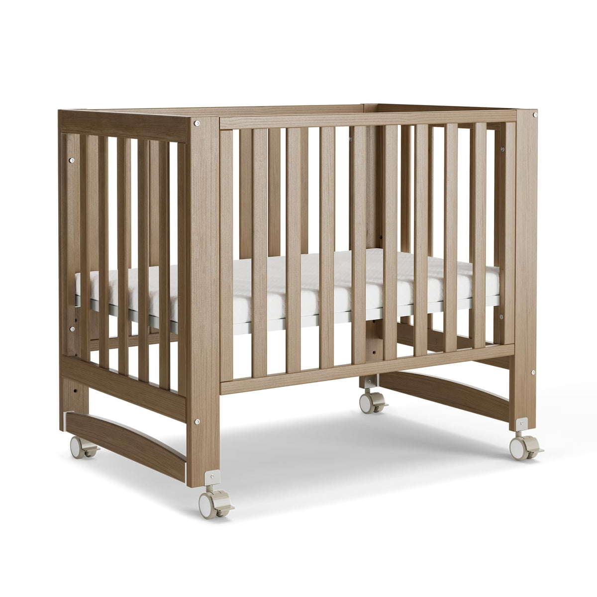 MAMAZING EvoNest crib with wheels in brown finish for easy mobility