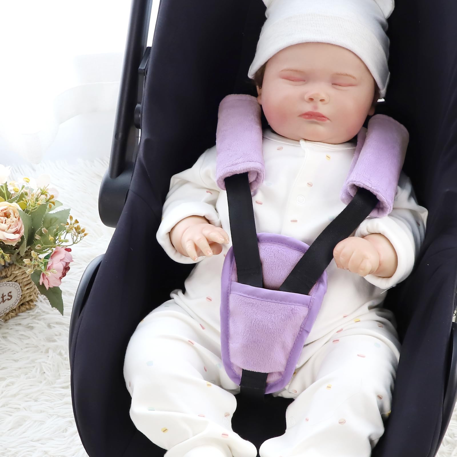 Man Fai Sky hip-support pad close-up emphasizes comfort and stability.