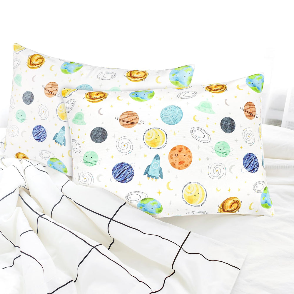 ManFaiSky soft fabric protects delicate skin during naps.