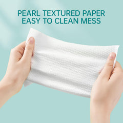 MATERN'ELLA wipes display pH 5-6.5 to suit sensitive skin.