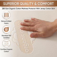 MATTSHIELD ORIGINAL stretch-knit sides secure a snug crib fit