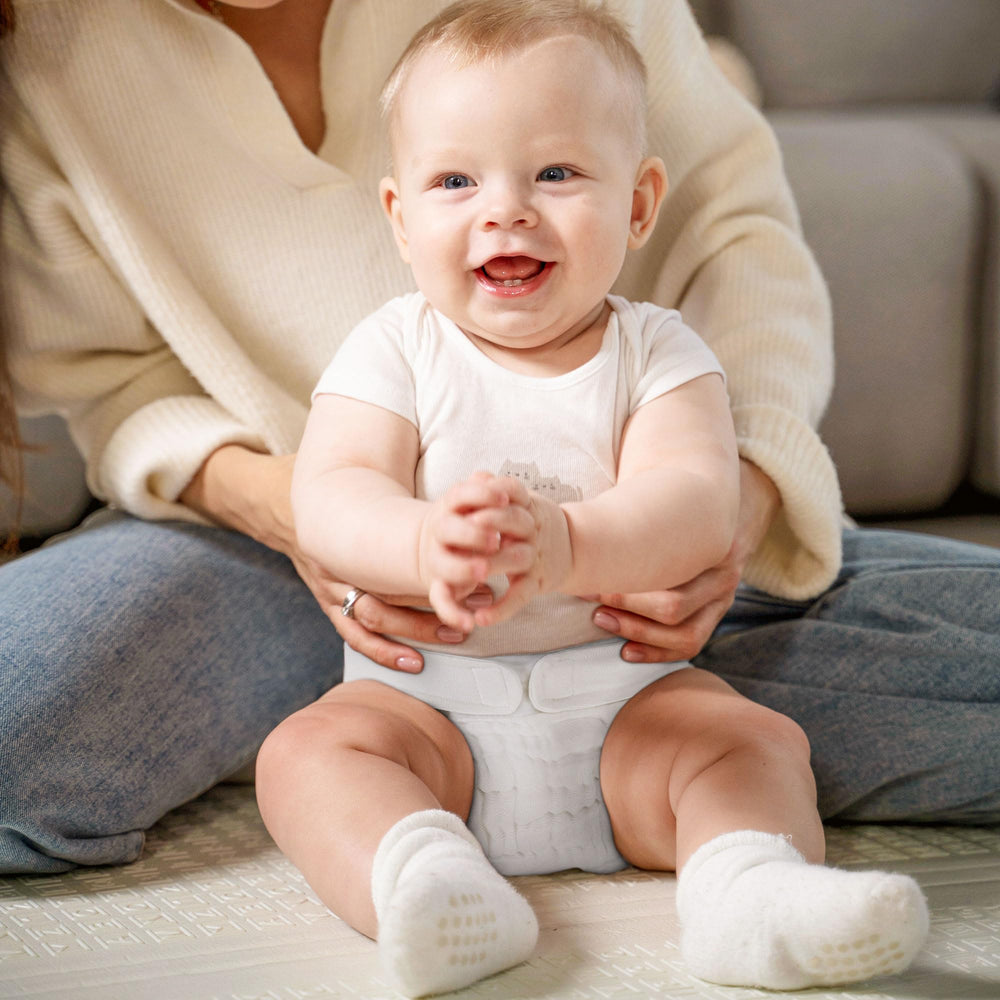 Max Shape diaper pants adjustable Velcro closure for a growing baby