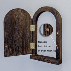 MaxForJoys outlet cover with traceless adhesives enables clean, residue-free mounting.