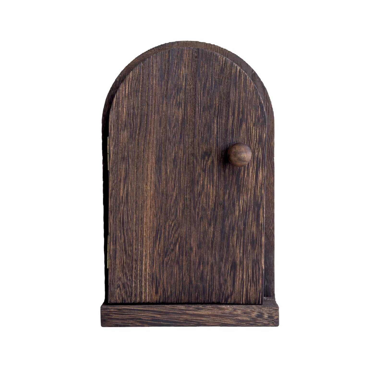 MaxForJoys Paulownia outlet cover demonstrates a precise fit for standard wall plates.
