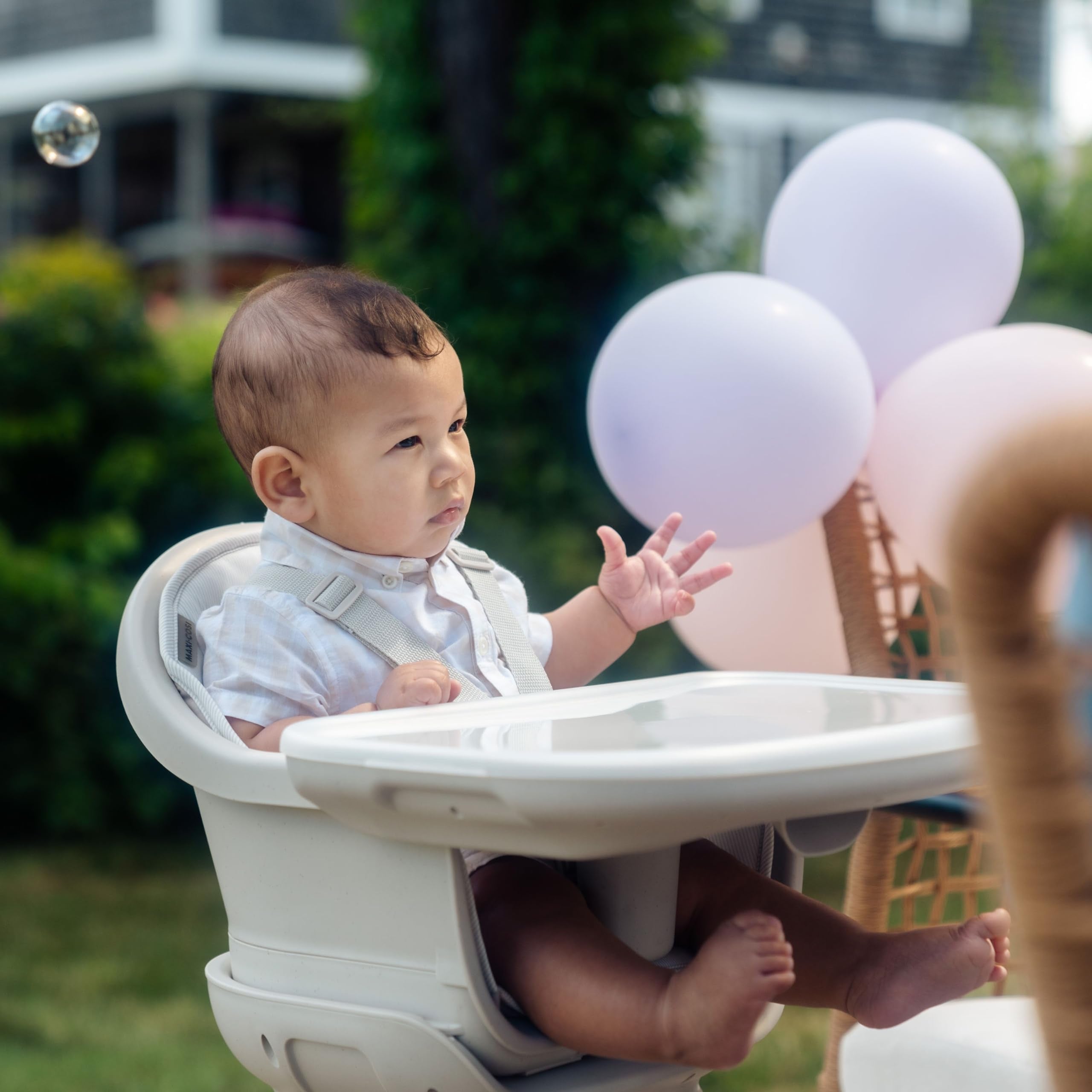 Maxi-Cosi Moa water-repellent inlay resists spills for stress-free mealtimes