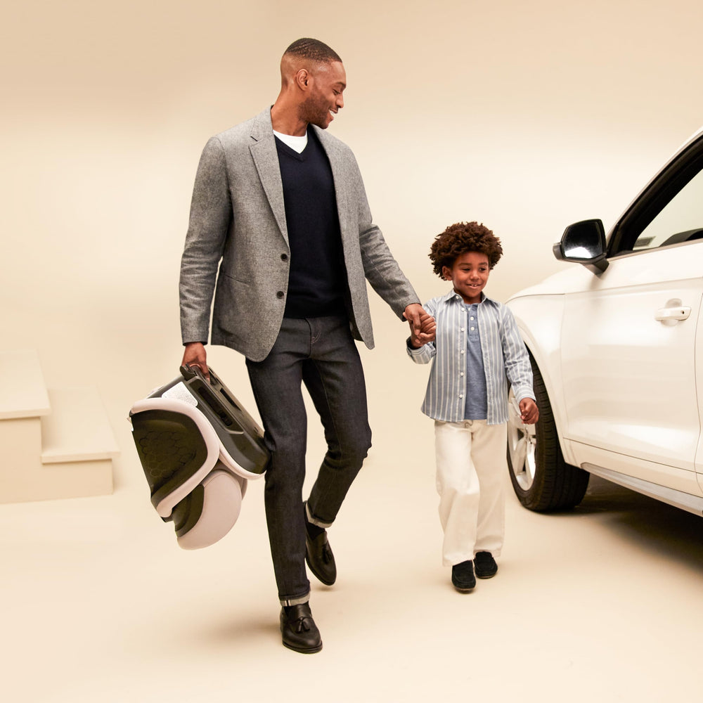 Maxi-Cosi Tanza meets federal safety standards for reliable travel.