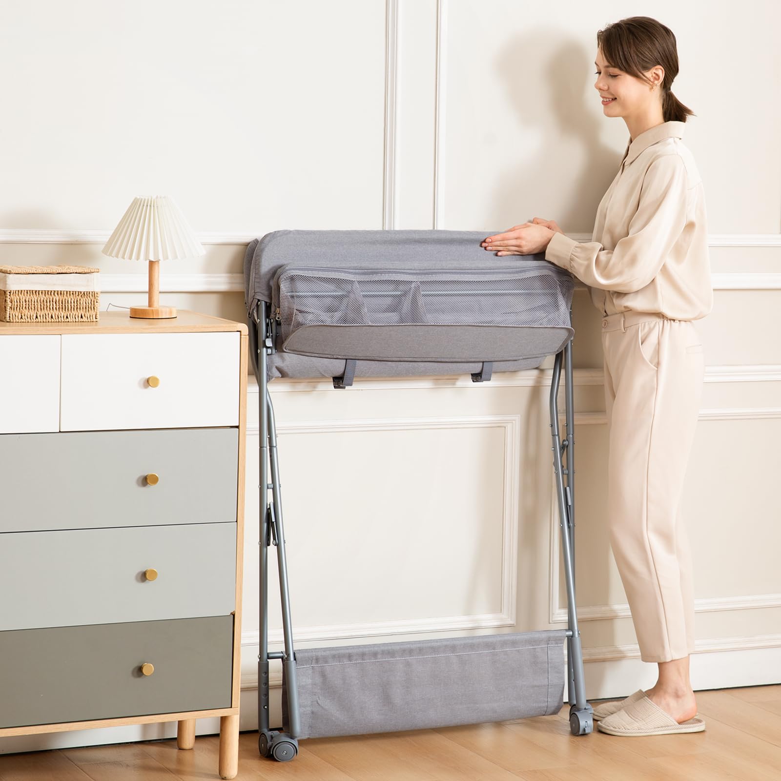 Maydolly Oxford fabric frame resists wear while keeping baby comfortable and safe.
