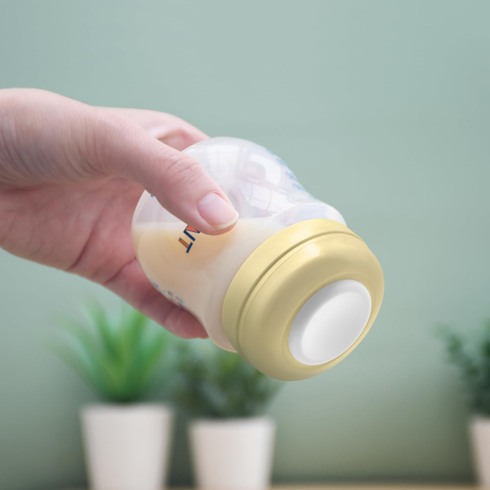 Yellow caps help quick recognition in busy kitchens or travel packs.