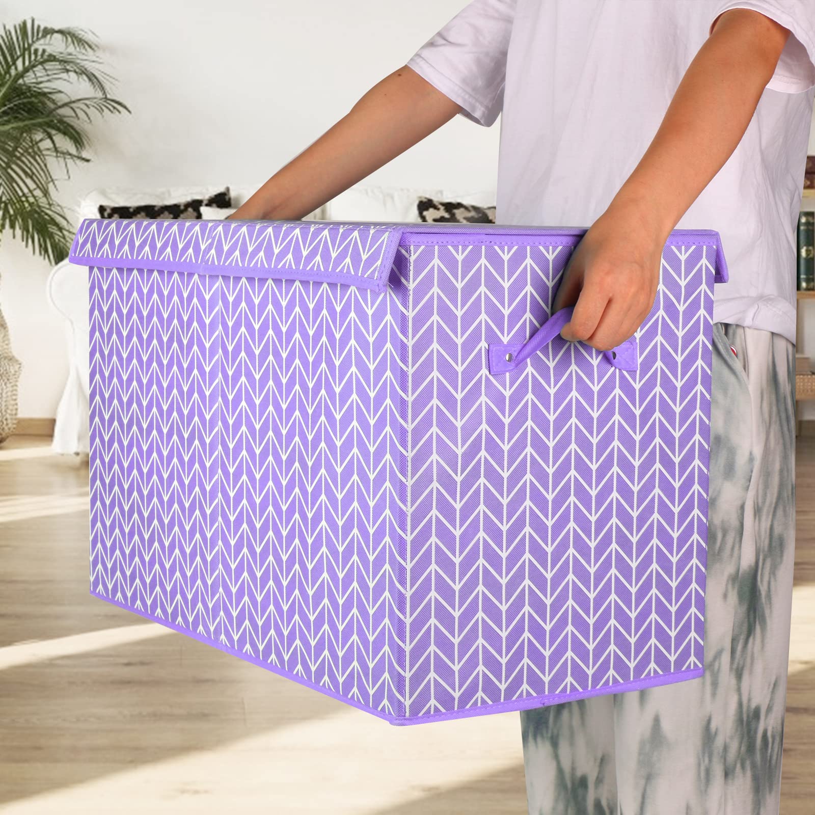 Mayniu toy box chest with rivet handles simplifies movement