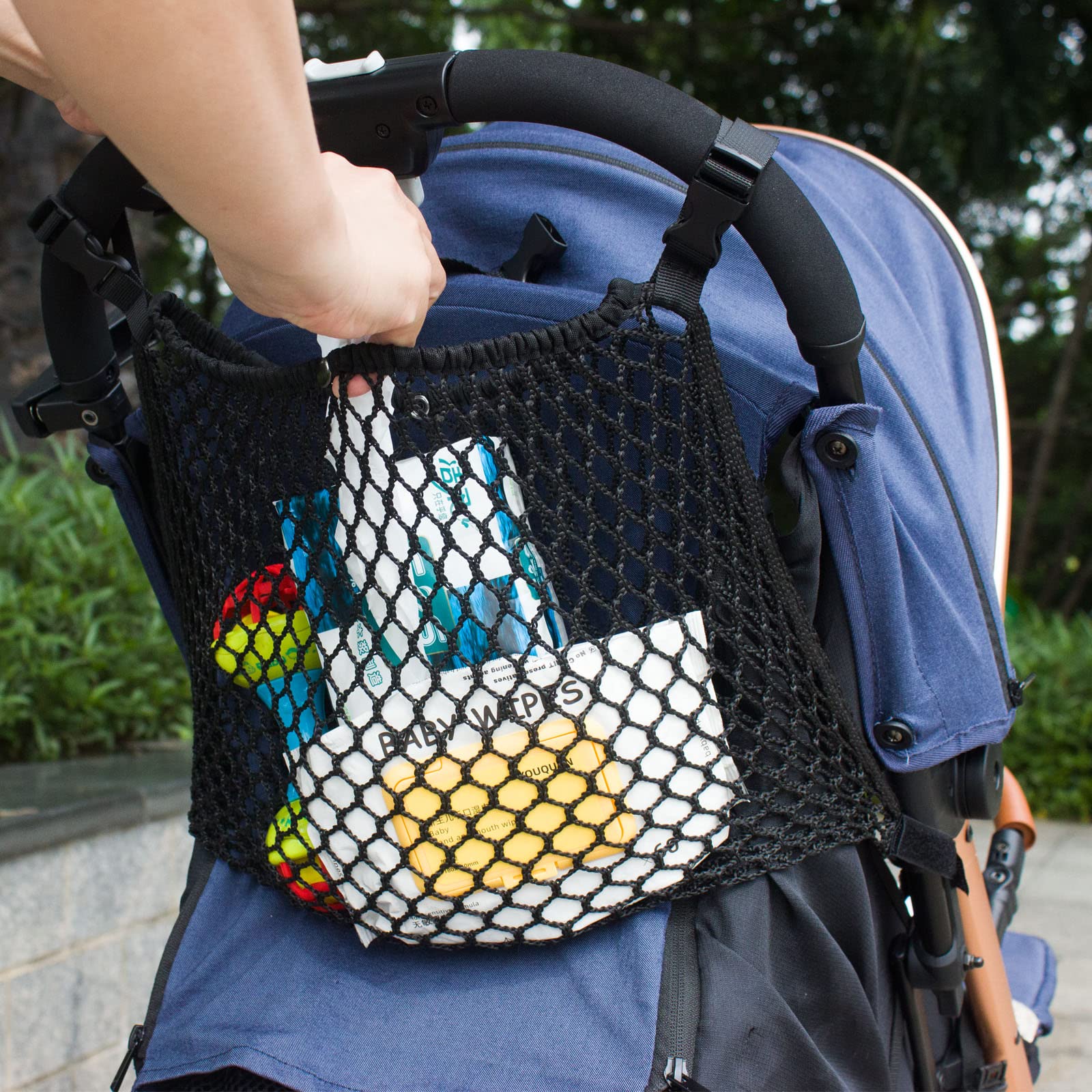 Mdgbgm Stroller Organizer features a large elastic opening for easy item retrieval.