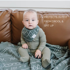 Mebie Baby easy-on-off bib design helps quick changes during messy moments.