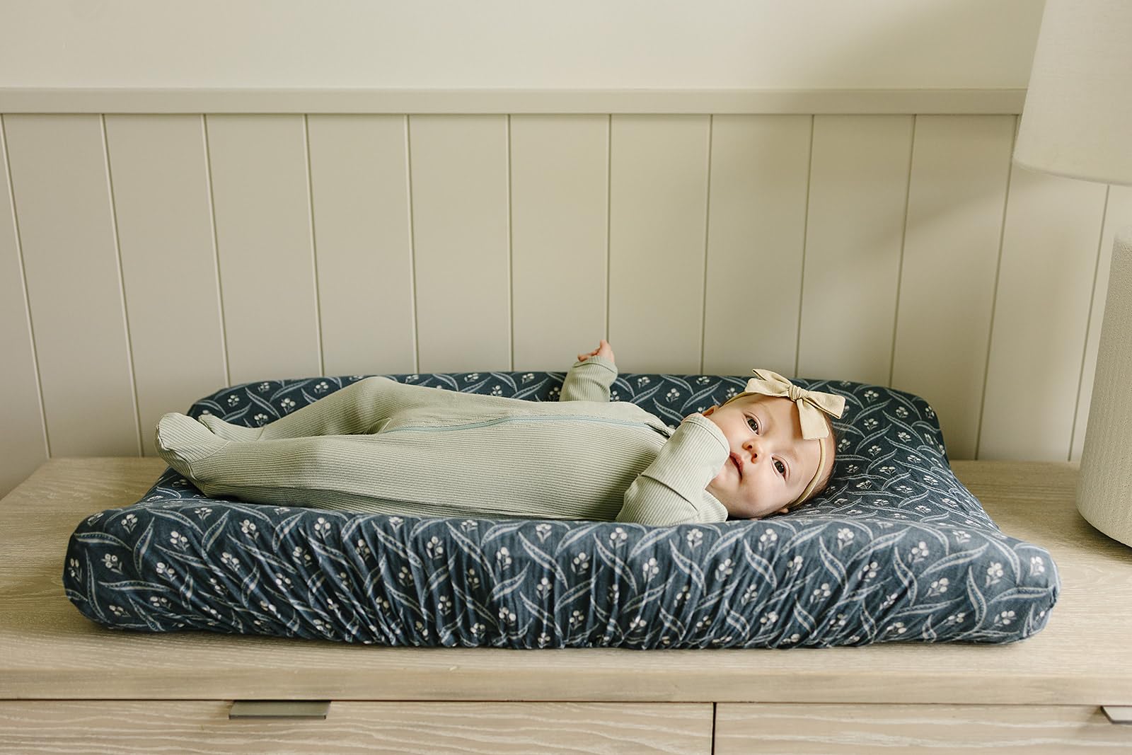 Mebie Baby Navy Berry cover complements nursery decor while staying soft and practical.
