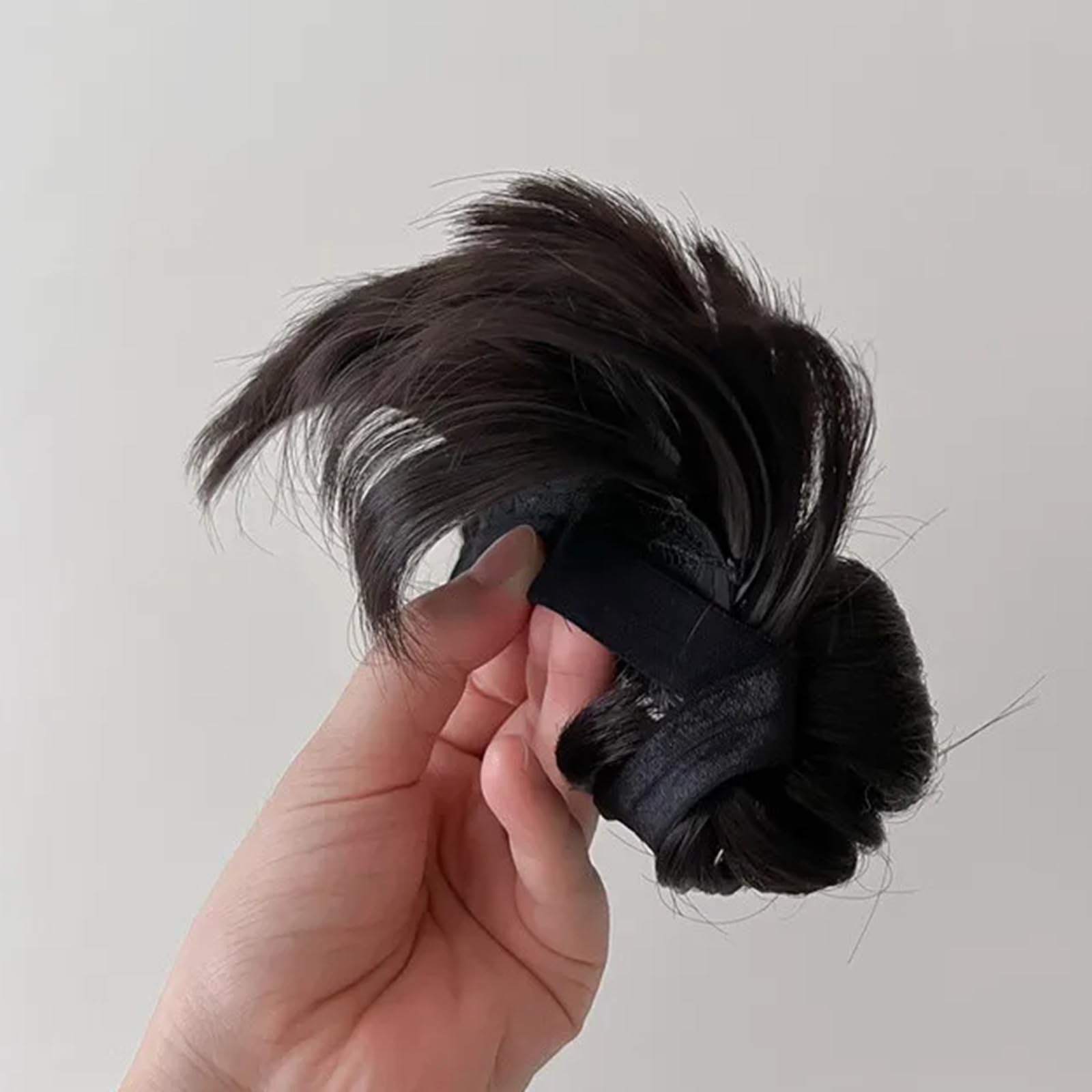 MEELYHOME bowknot wig packaging-ready box protects delicate wig during shipping