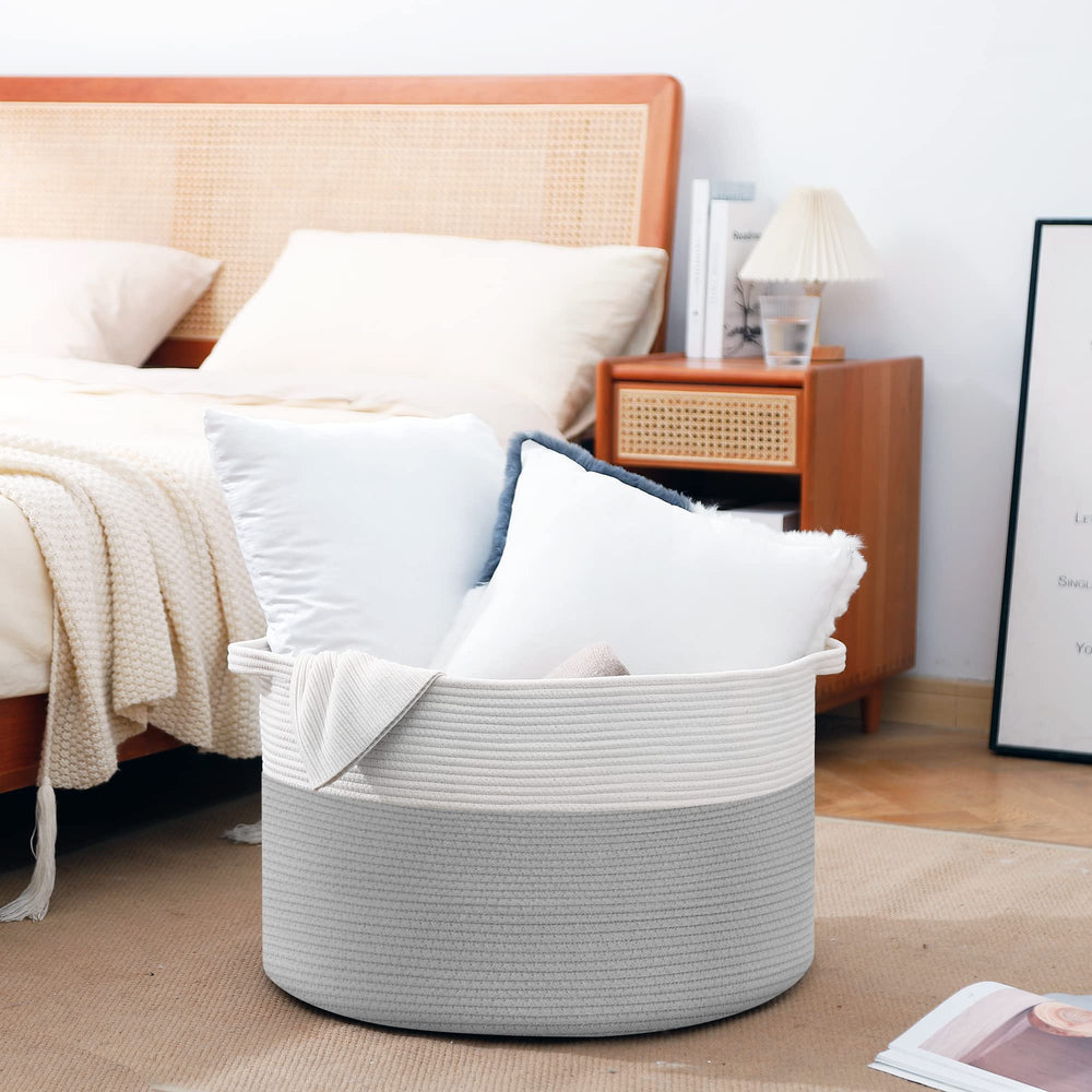 MEGASKET XXXL basket folds flat for compact storage when not in use.