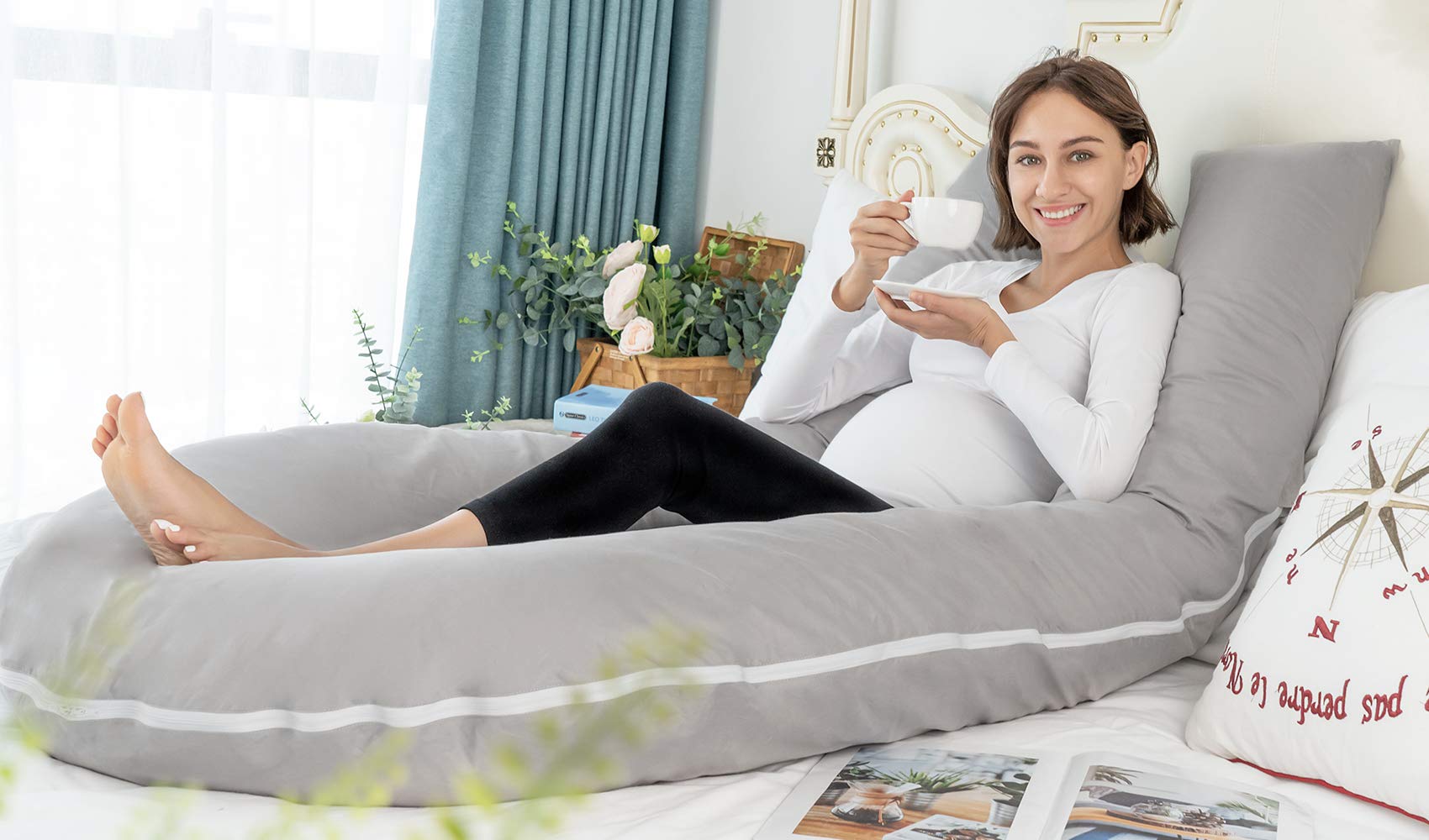 Meiz pillow on a sofa demonstrates support for reading and relaxation