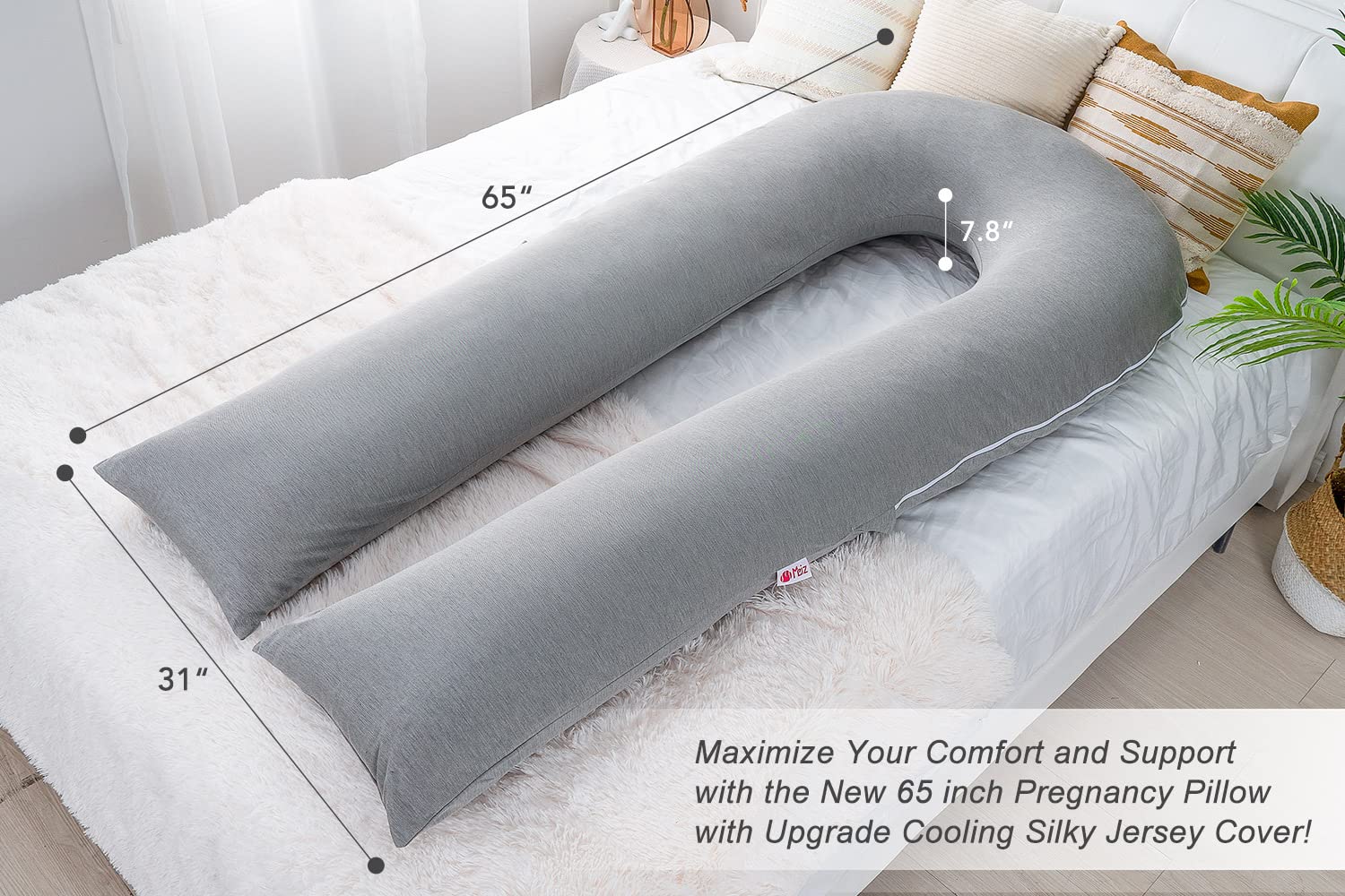 Meiz pregnancy-pillow-use-for-reading supports comfortable reading and TV watching.