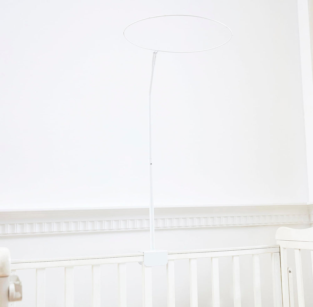 Mengersi dark-space baby sleep tent creates a cozy daytime nap area.