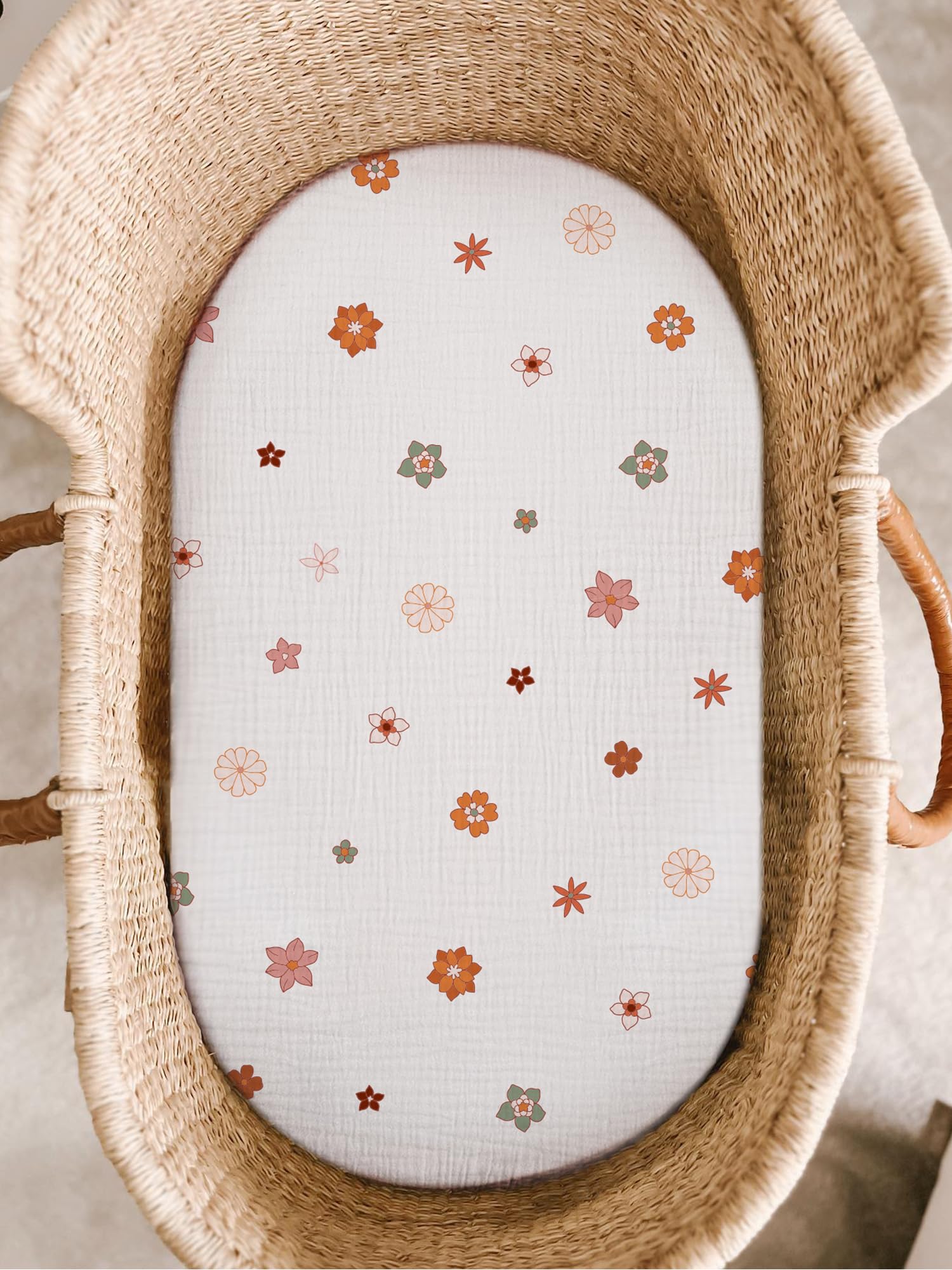 Meowcards bassinet sheet oval-fit with elastic bottom for secure changes