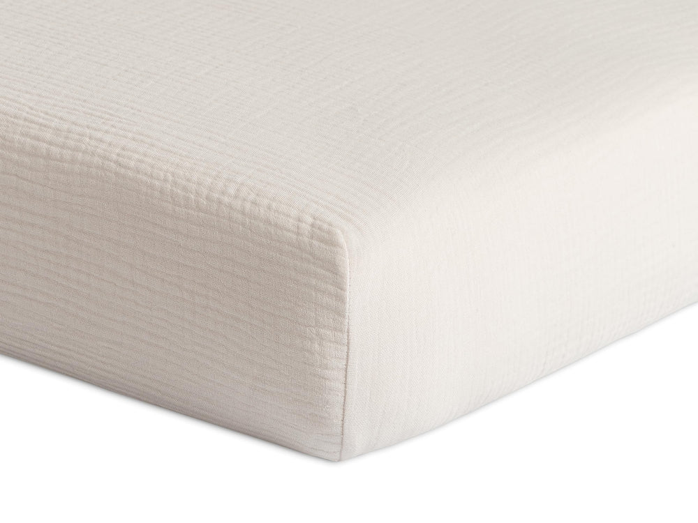 Meracorallo Mini Crib Sheet snug edge fit prevents slipping.