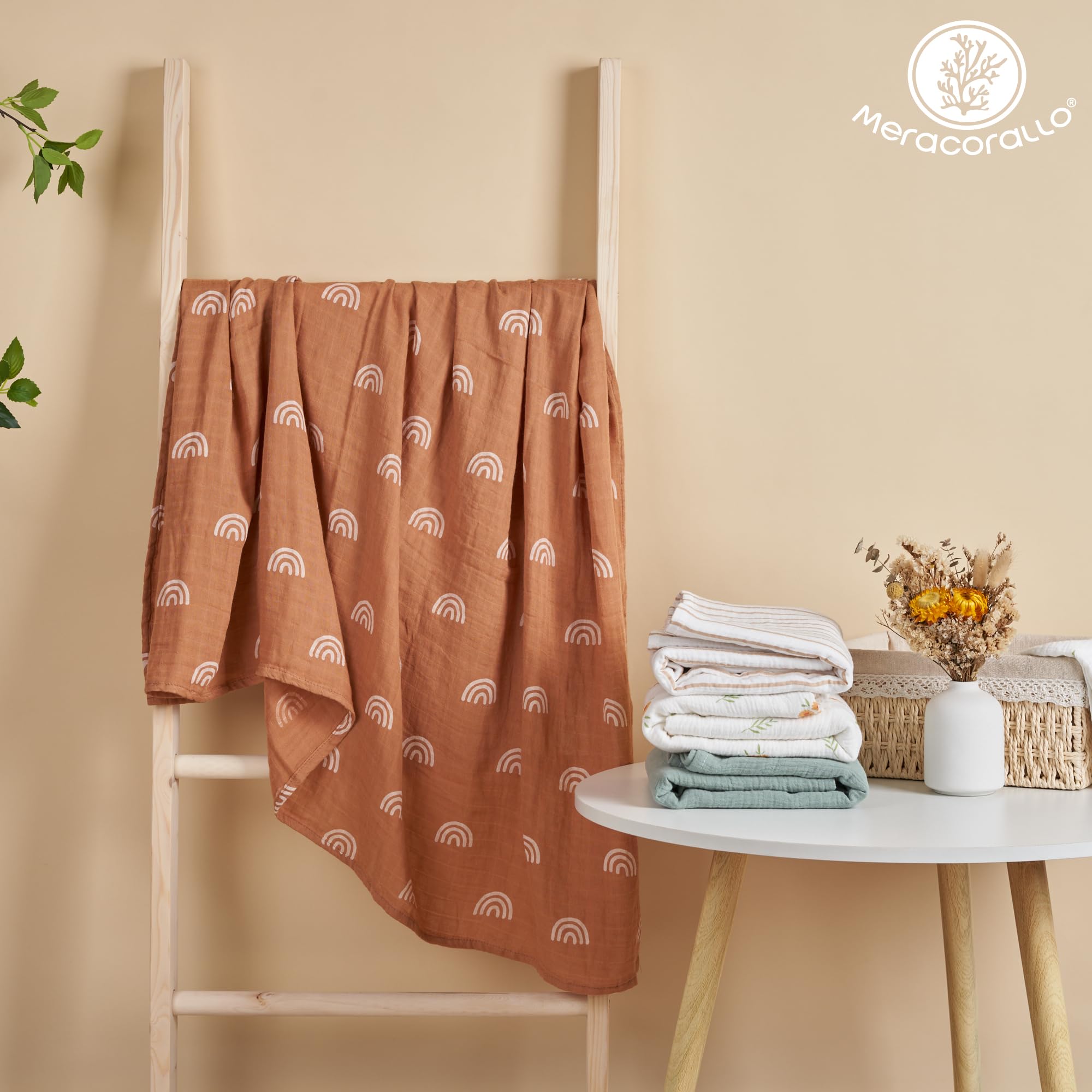 Meracorallo Muslin Swaddle Blanket changing-table cover fold demonstrates convenient protection.