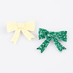 Meri Meri crocodile clip with ivory ribbon provides secure daily wear.