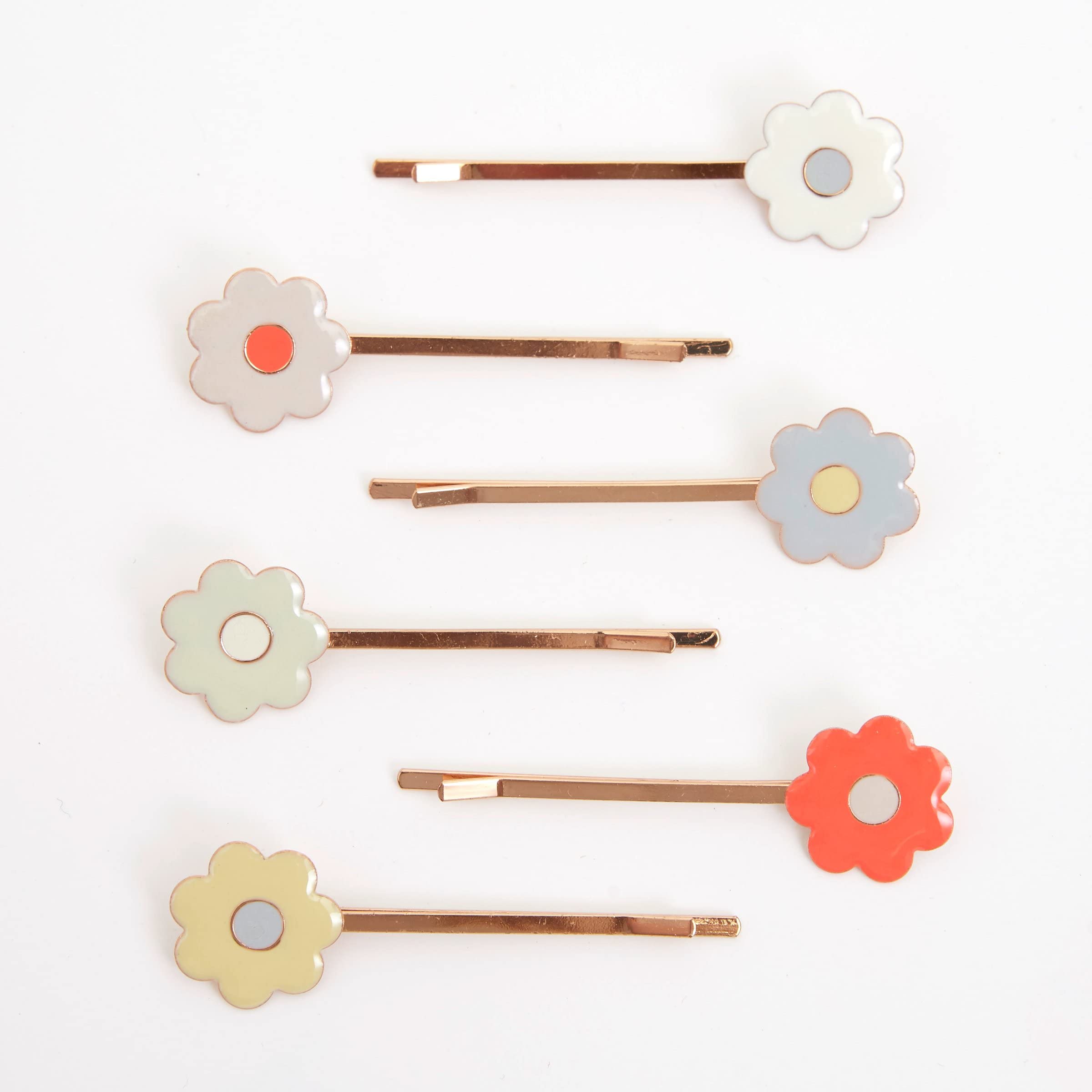 Meri Meri set of six pastel enamel daisies for mix-and-match styles