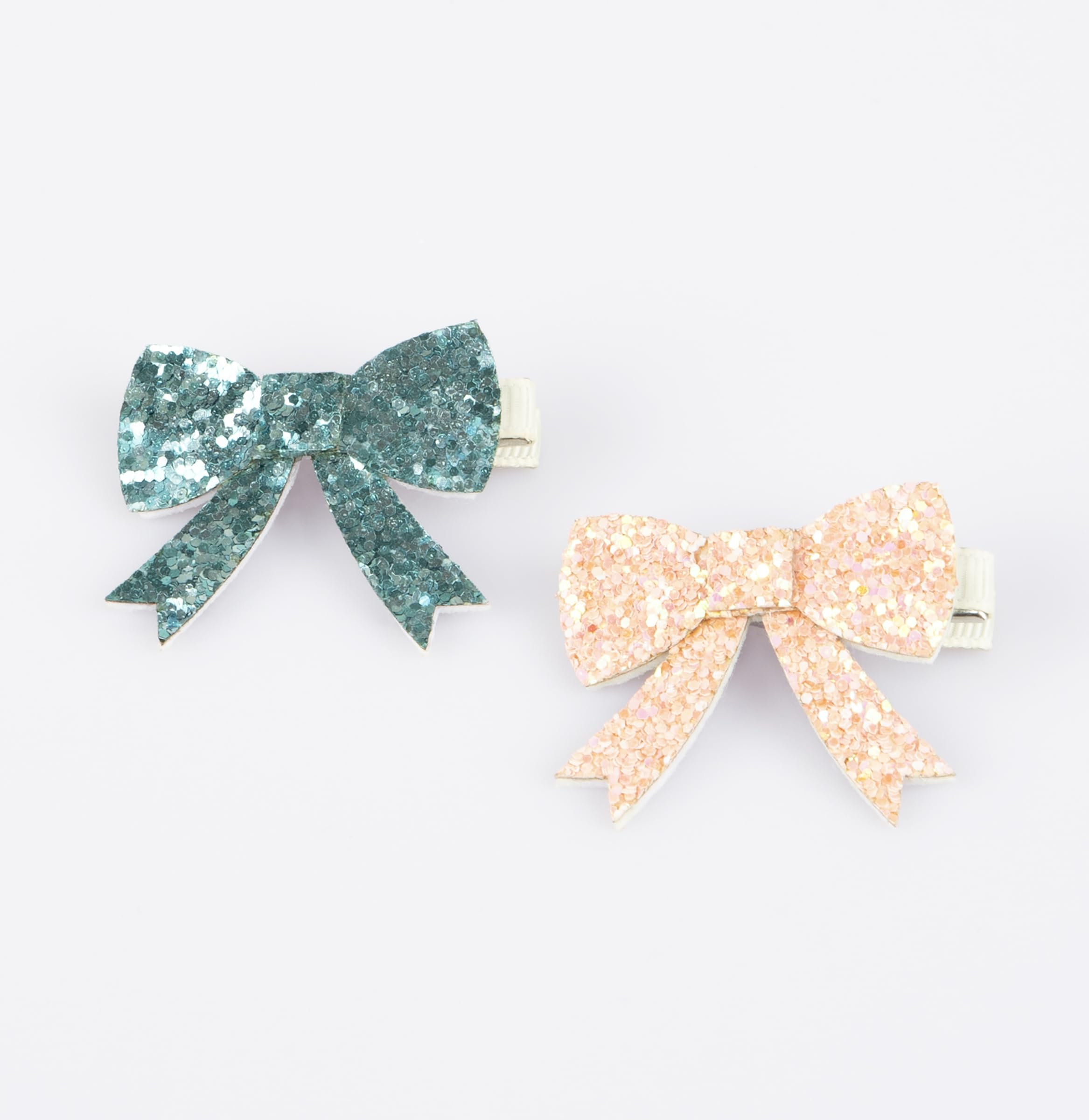 Meri Meri party-look bow clips elevate hairstyles for celebrations and everyday outfits.