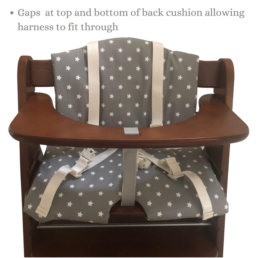 Messy Me highchair cushion wipe-clean fabric simplifies post-meal cleaning.