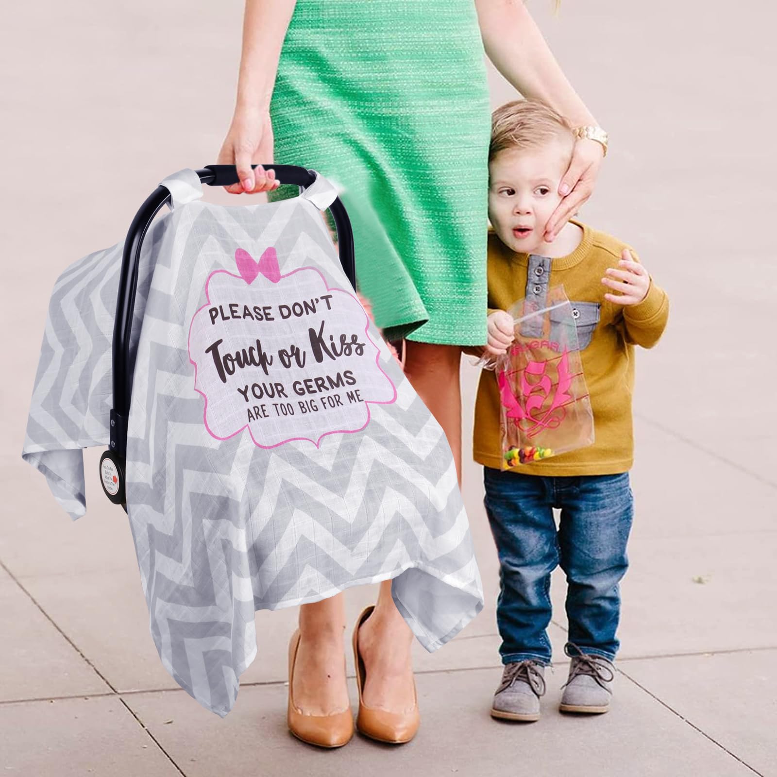 Metplus large-size foldable carseat cover folds compactly for on-the-go storage.