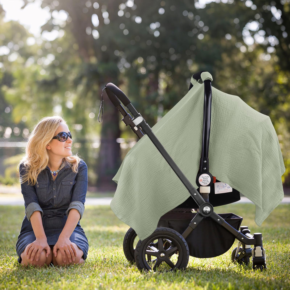 Metplus machine-washable cover simplifies cleaning after outings.