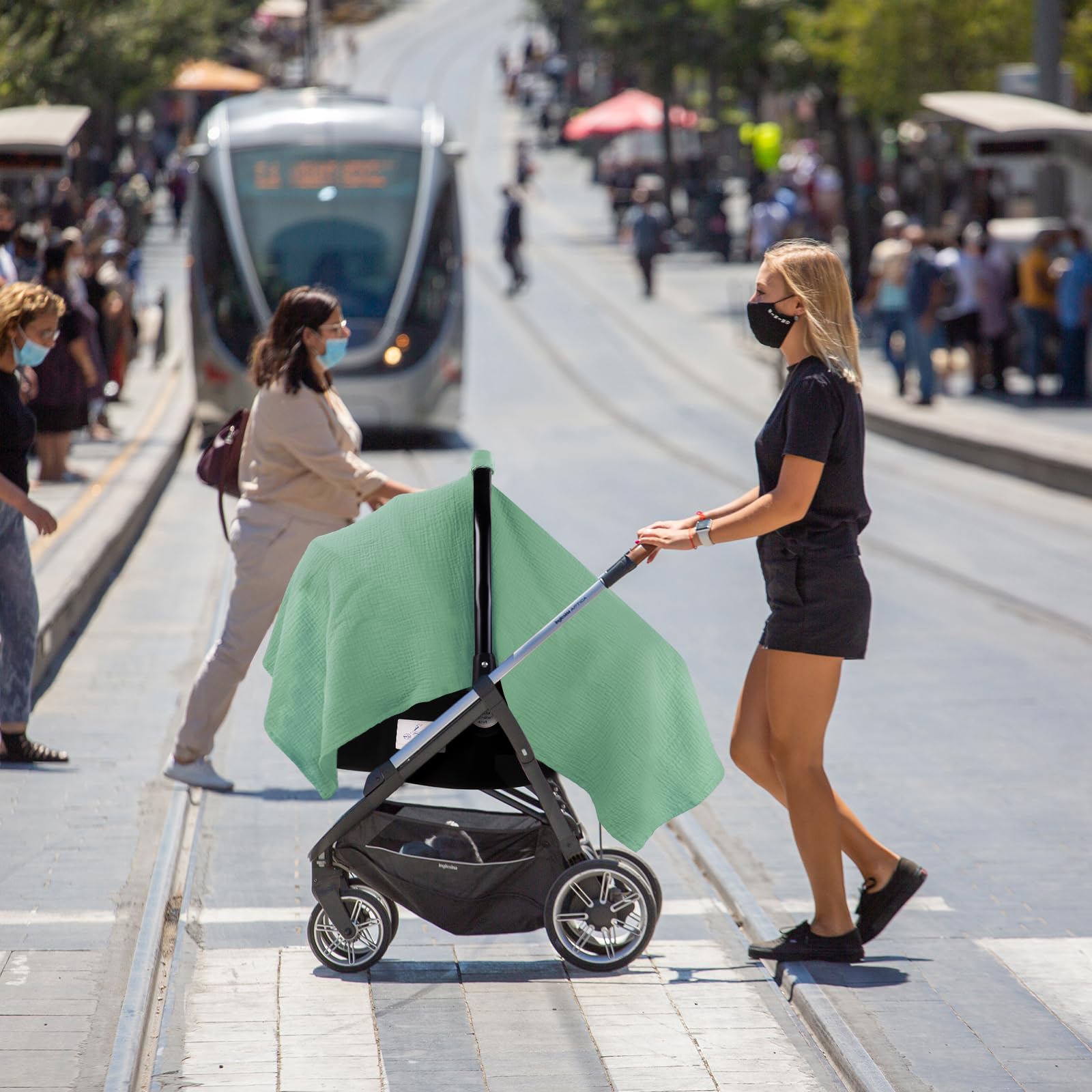 Metplus Muslin Car Seat Cover lightweight, foldable design for travel.