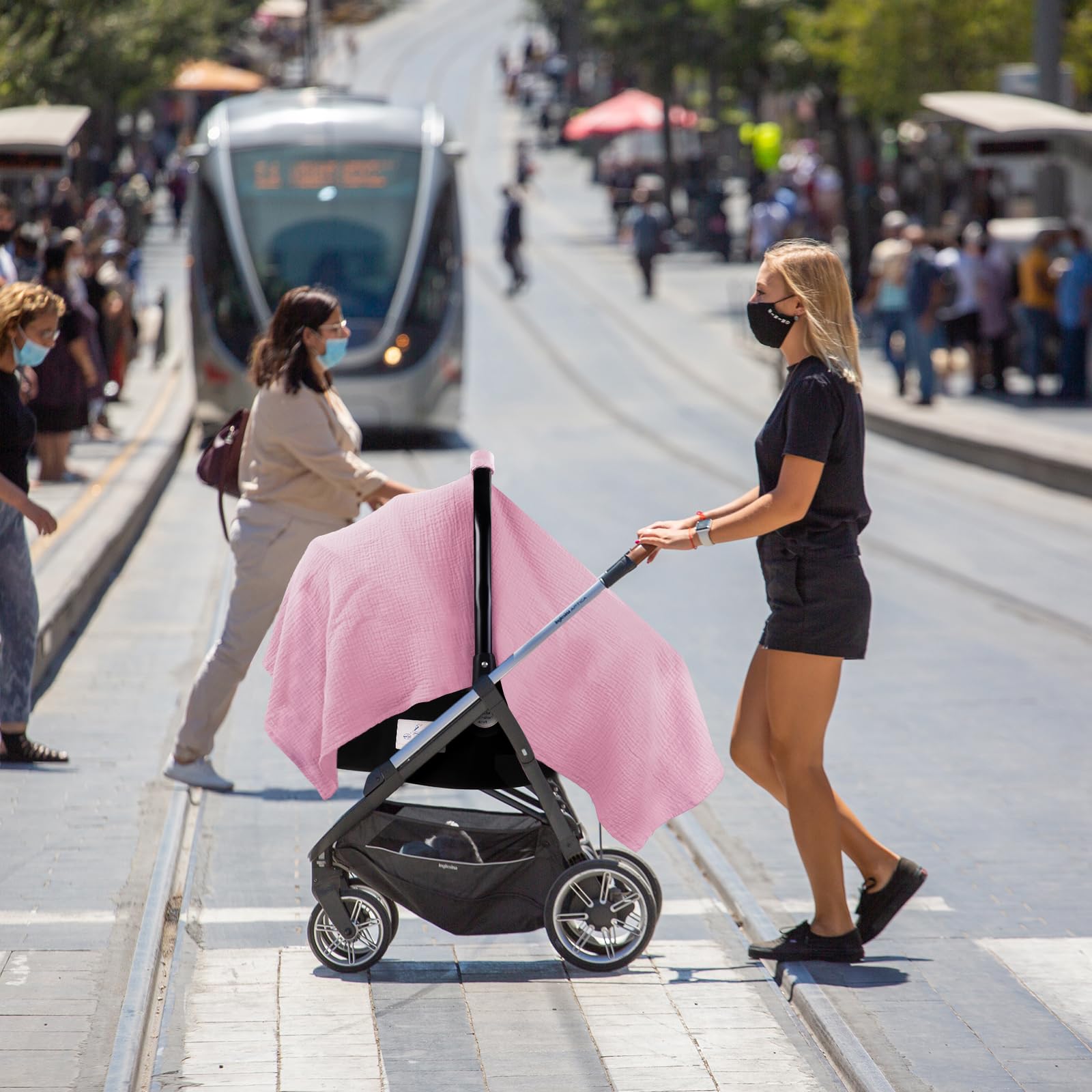 Metplus muslin cover is lightweight and portable for on-the-go use.