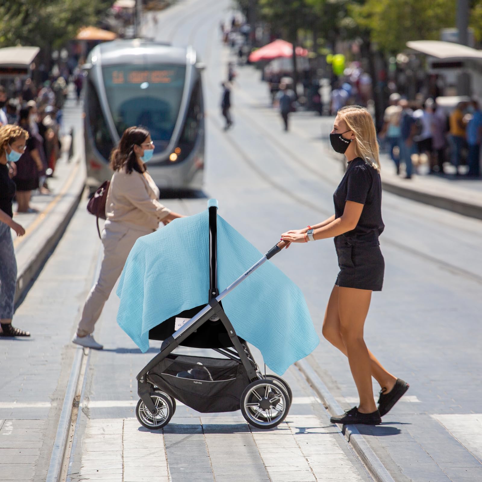 Metplus Muslin lightweight portable features showcase compact carry and on-the-go care.