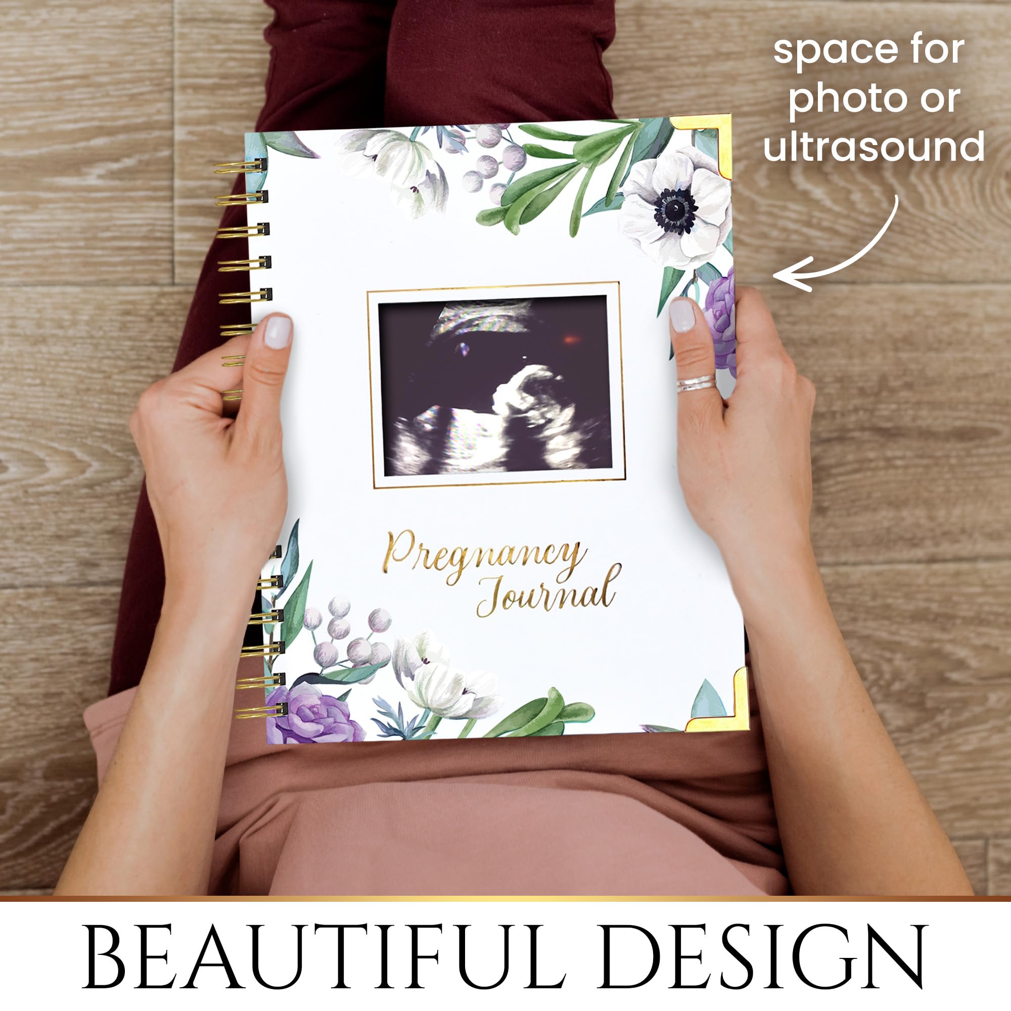 MF&HN STORE spaces for memories layout provides room to write thoughts and notes throughout pregnancy.