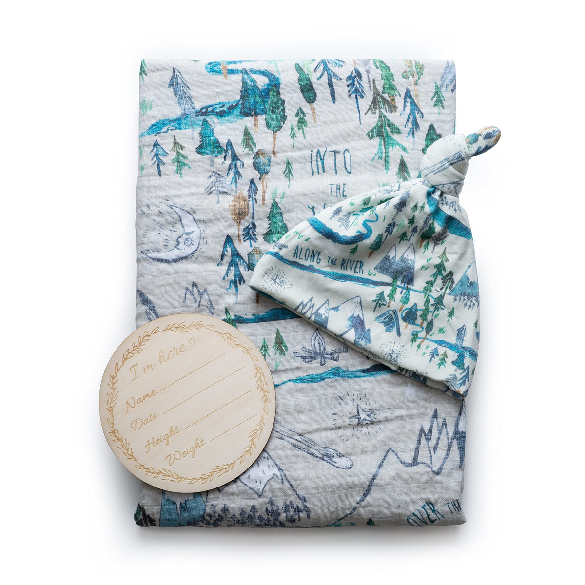 Miaoberry mountain-swaddle gift-box shows eco-friendly packaging and cozy baby warmth for photos.