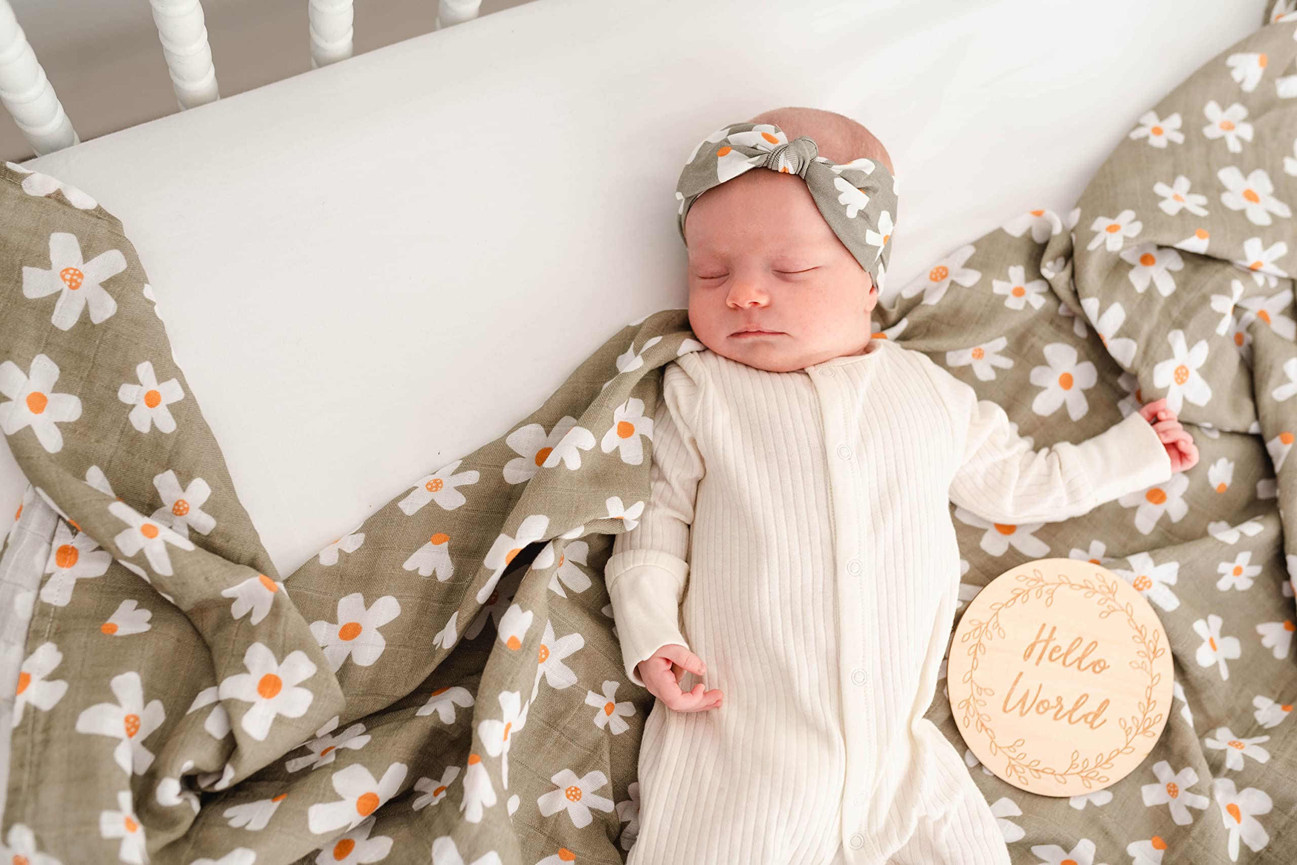Miaoberry boho blanket serves as swaddle, nursing cover, or stroller shade for on-the-go moms.