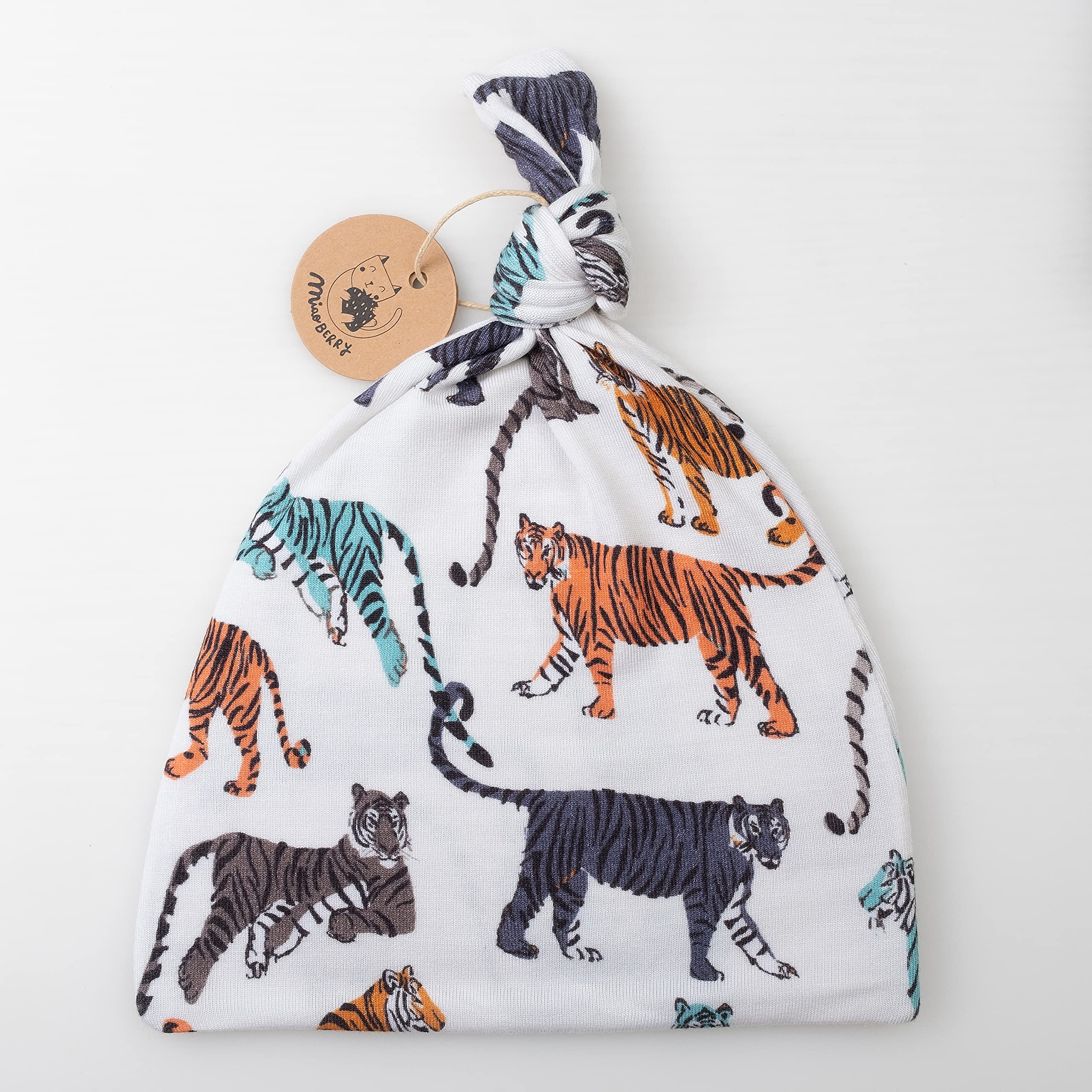 Miaoberry newborn blanket—hypoallergenic muslin that softens with washing.