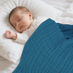 MIGIOL six-layer muslin towel close-up shows durability and softness