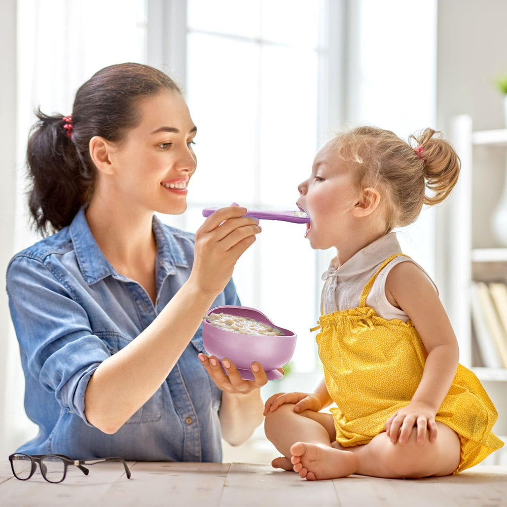 MIICASA dishwasher safe set simplifies cleanup after busy mealtimes