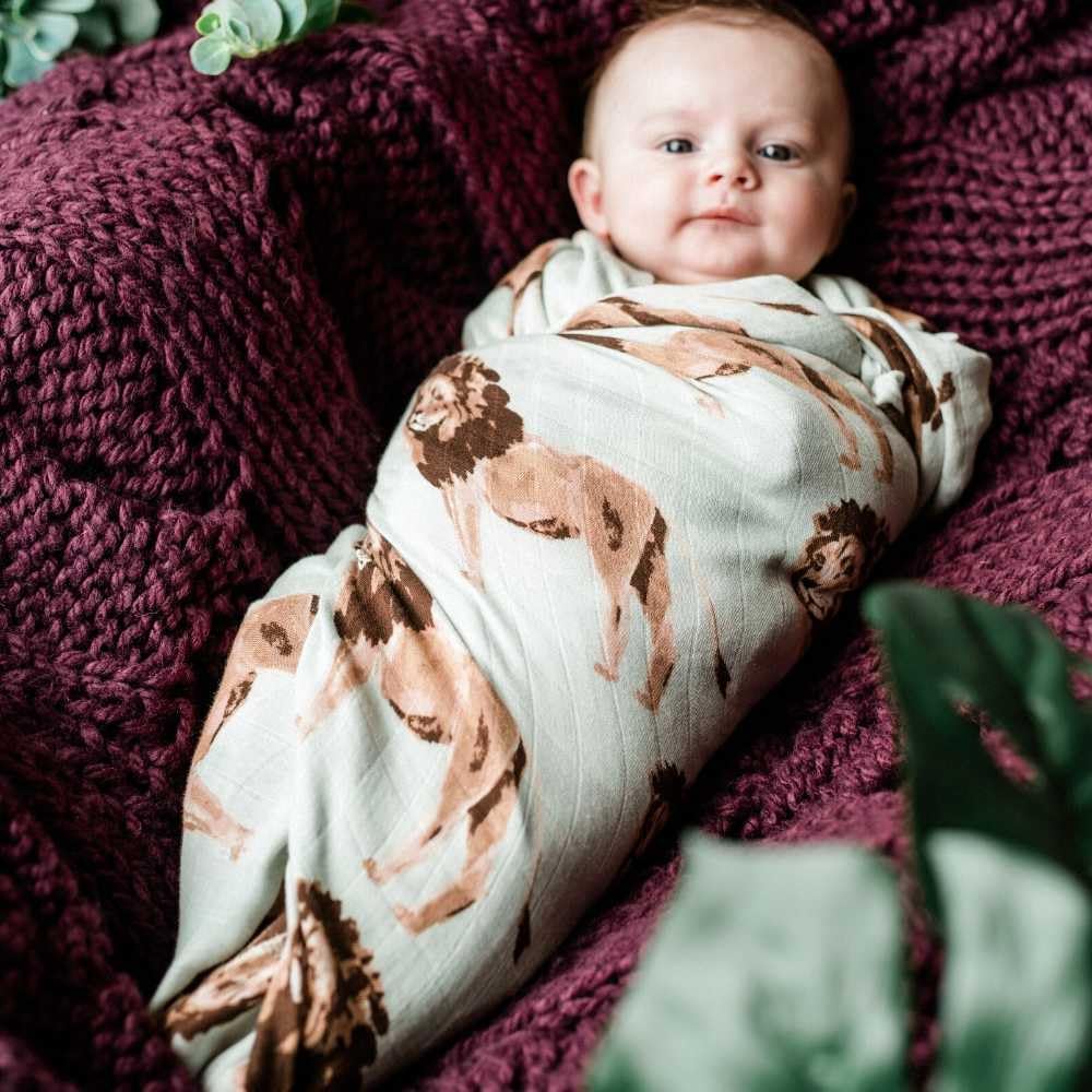 Milkbarn bamboo-cotton swaddle texture highlighting breathable comfort and durability