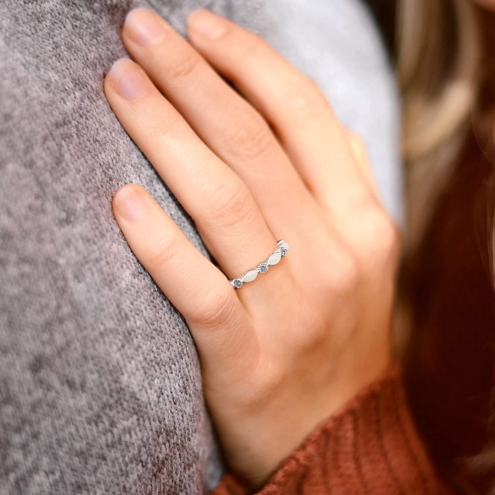 Milky Treasures Band Ring DIY Kit close-up highlights resin, milk mix, and zirconia accents