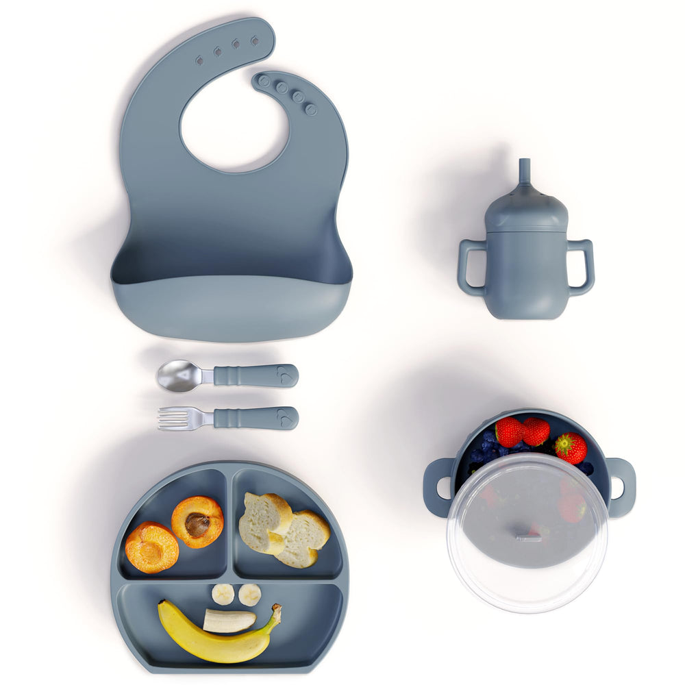 Mimi & Kiki dishwasher-safe set simplifies cleanup after meals.