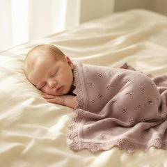 Mimixiong baby blanket folded for stroller ride, light and breathable.