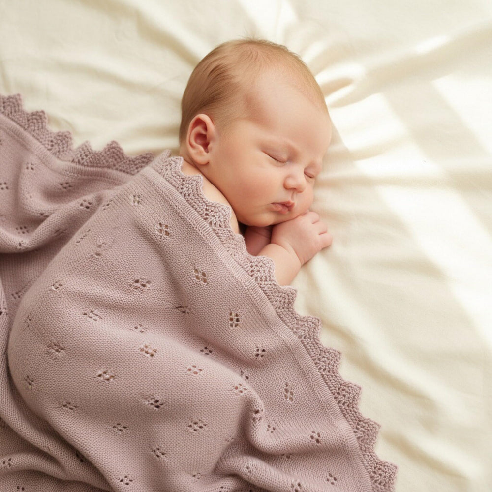 Mimixiong cotton baby blanket closeup shows knitted crochet texture for cozy warmth.