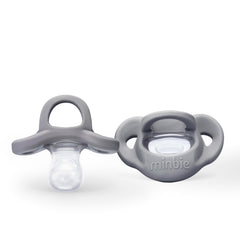 Minbie orthodontic soother pack shot showing two pacifiers for breastfeeding-friendly soothing