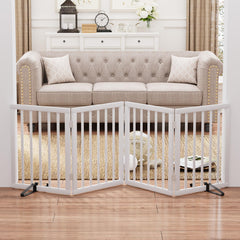 Mino Kesper bamboo gate features non-slip dots, keeping pets secure on smooth floors.