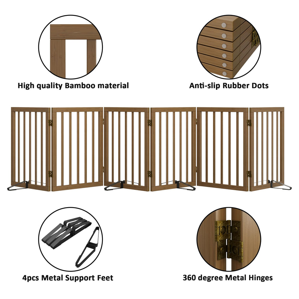 Mino Kesper gate with wide slats creates a secure, breathable barrier.